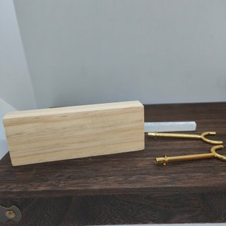 Espositore Portabracciali Selenite e Legno