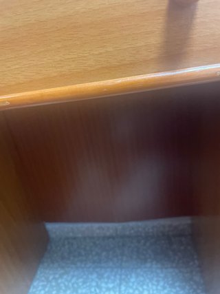 Scrivania in legno marrone