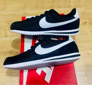 Nike Cortez lona negras talla 40