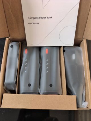 KIWI design P5000 Power Bank Compacto