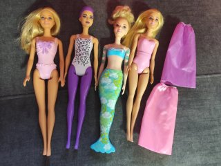 Barco Barbie con 4 Muñecas