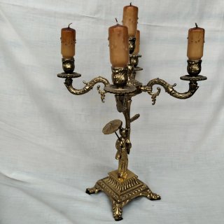 2 Candelabros Bronce con Figuras Chinas