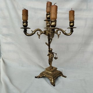 2 Candelabros Bronce con Figuras Chinas