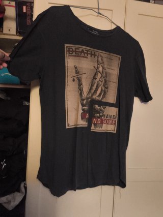 Camiseta Bershka Negra Estampada