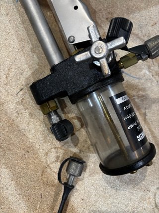 Bomba hidráulica calibración Beamex PG2900V 200 ba