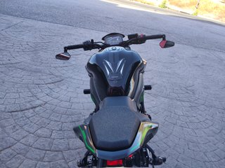 Kawasaki Z 900 2024 Negra/Verde