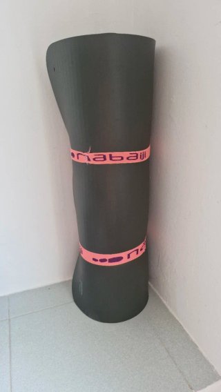 Mancuernas con soporte y barra para peso libre