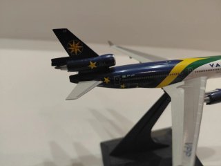 Maqueta AviónMD11 de Varig Brasil
