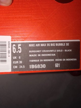 Nike Air Max 95 “ Burgundy/Team Gold ” Talla 39