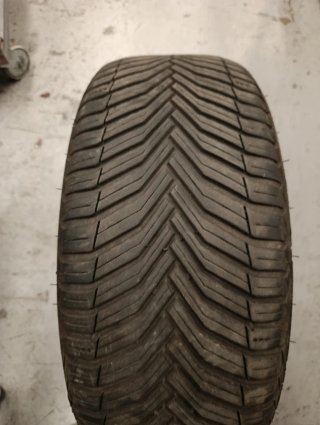 Rueda Michelin 235/45 R18 98V