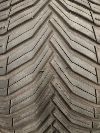 Rueda Michelin 235/45 R18 98V