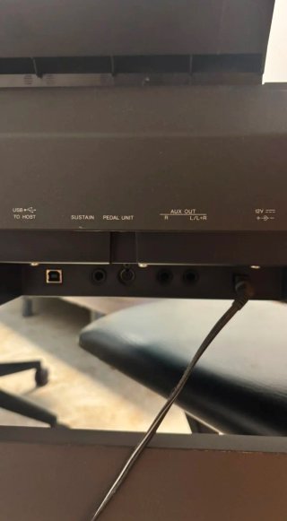 Piano Yamaha P105