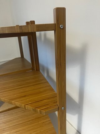 2 Estanterías esquineras