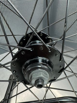 Rueda Delantera 27.5 V-Brake 6 Tornillos