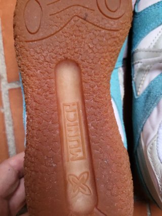 Zapatillas Munich Beige y Turquesa