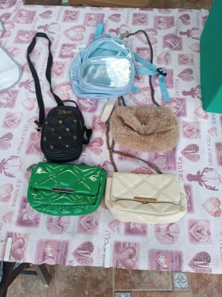 Lote  5 bolsos niña