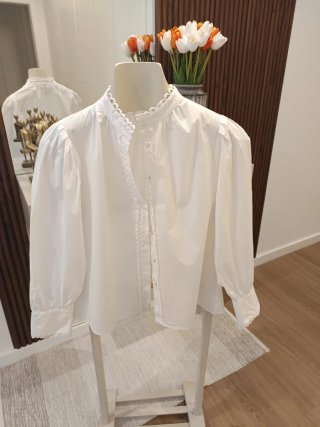 Camisa Zara branca com botões