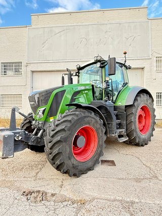 TRACTOR FENDT 824, PROFI PLUS RTK