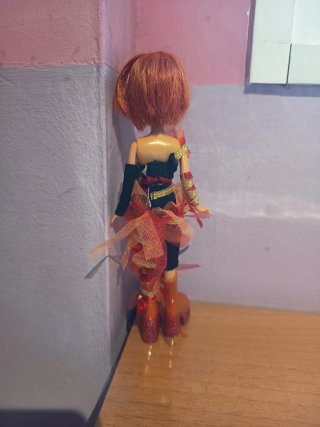 Muñeca WITCH