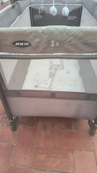 Cuna de viaje Jane plegable con funda