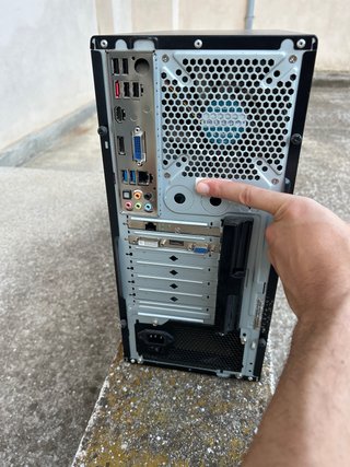 PC Sobremesa Gigabyte i3 / Win 7 Pro