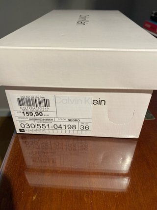 Zapatos Slingback Calvin Klein Negros Talla X