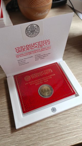 2 euros Vaticano 2025 y 2024