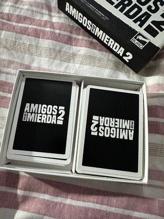 Juego de mesa Amigos de Mierda 2