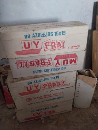 Azulejos vintage 3 cajas (80 azulejos por caja)