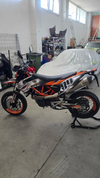 KTM 690 SMC R