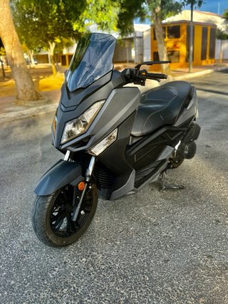 Wottan Storm 125 Scooter escape HMLGD