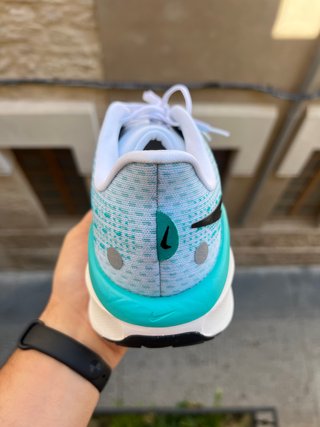 Nike Vomero 17 Unisex Talla 46 Nuevas