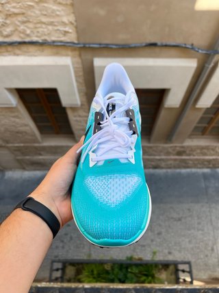 Nike Vomero 17 Unisex Talla 46 Nuevas