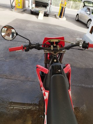 Rieju MRT 50 Supermotard Roja y Blanca