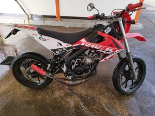 Rieju MRT 50 Supermotard Roja y Blanca