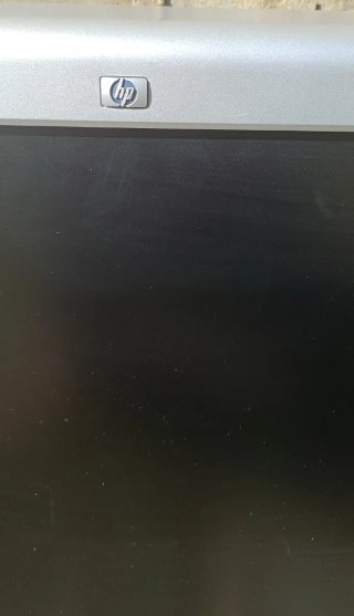 Pantalla HP 1730 Plata