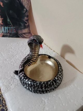 Cenicero Cobra Serpiente adornos y decoración.