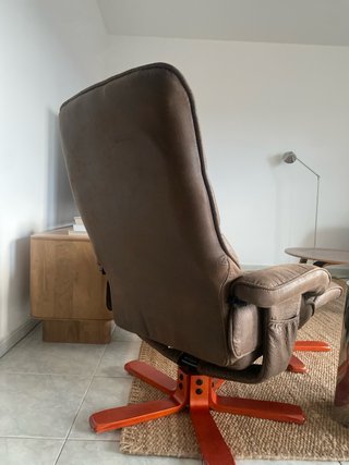 Sillón y reposapiés diseño