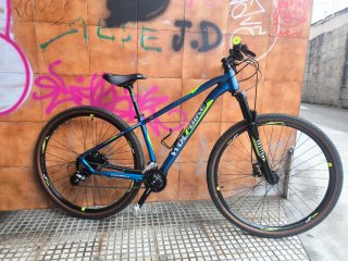 Bicicleta de Montaña Wolfbike Azul.