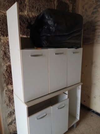 Mueble cabecero y pasa platos todo junto 50 euros
