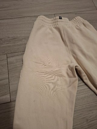 Pantalón chándal Puma beige