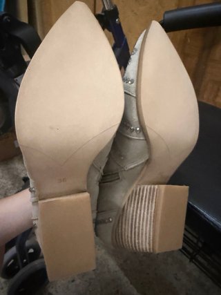 Botines Alma en Pena Beige con Brillantes