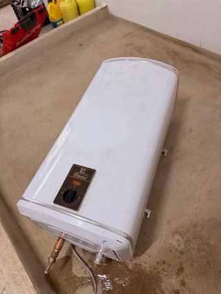 Termo Eléctrico Edesa 100L