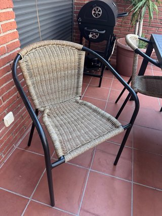 Conjunto mesa y sillas de exterior
