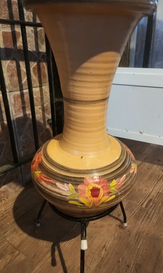 Jarrón antiguo cerámica pintado a mano