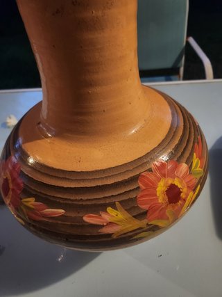 Jarrón antiguo cerámica pintado a mano