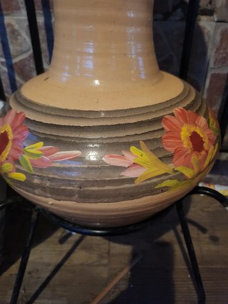 Jarrón antiguo cerámica pintado a mano