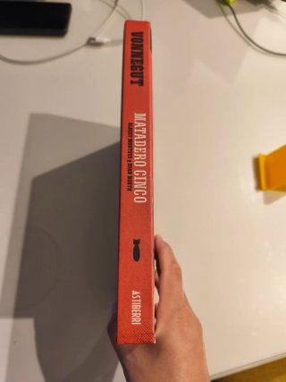 Matadero Cinco o La cruzada de los niños : una ...