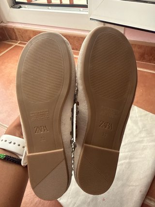 Zapatos niña Zara con pedrería