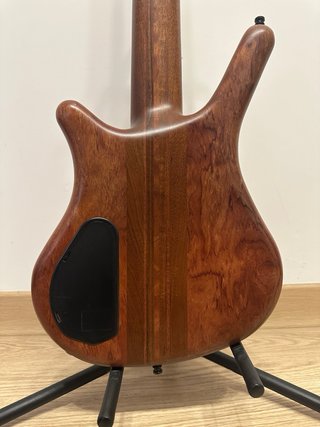 Bajo eléctrico Warwick Thumb NT 5 cuerdas